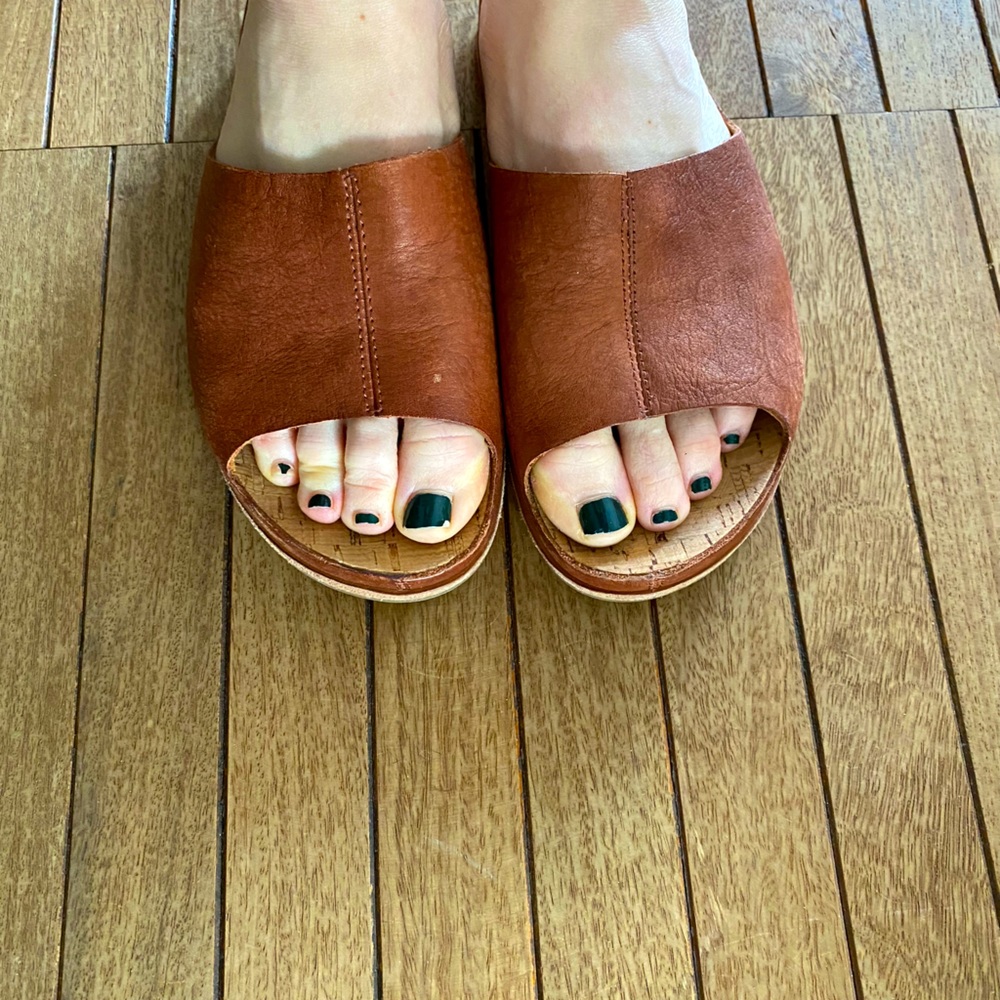 KORKEASE SLIP ON SANDALS